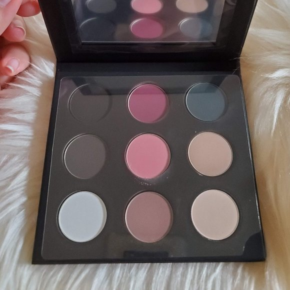 MUFE "Vol. 4" Artist Shadows - Picture 3 of 3